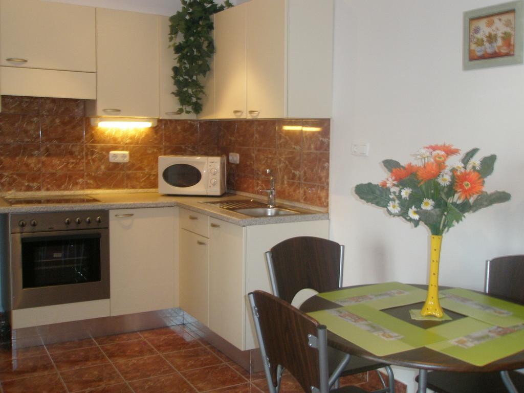 Club218 Relax Family Apartman Шіофок Екстер'єр фото